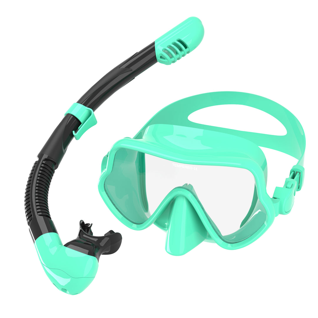 Ergonomic diving mask with flexible breathing tube Bowlift