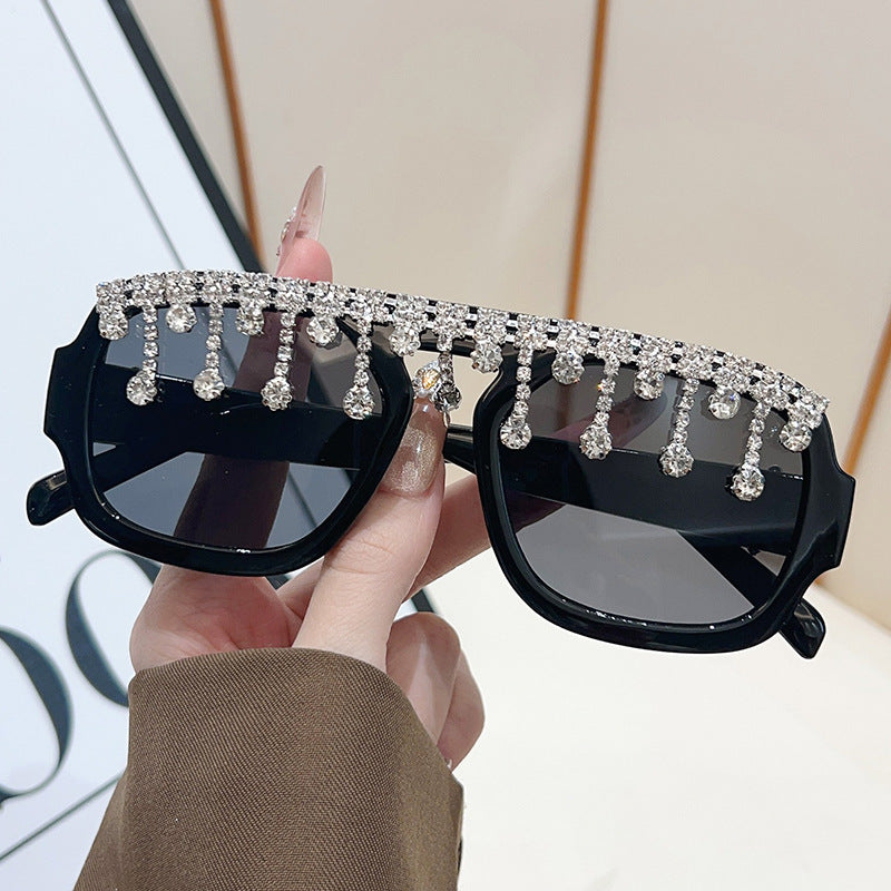 Glamorous Crystal-Embellished Sunglasses Bowlift