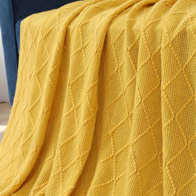 Women High-quality and stylish fleece blanket with modern textured pattern Bowlift