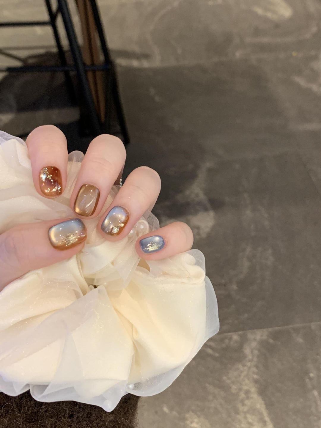 Art Nails In Elegant Gradient Color Bowlift