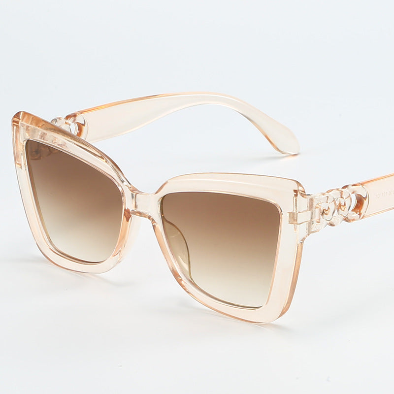 Ladies modern cat-eye sunglasses with clear frame and UV protection Bowlift