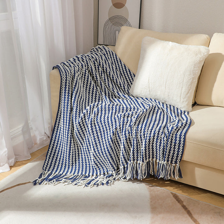 Decorative Throw Blanket Bowlift