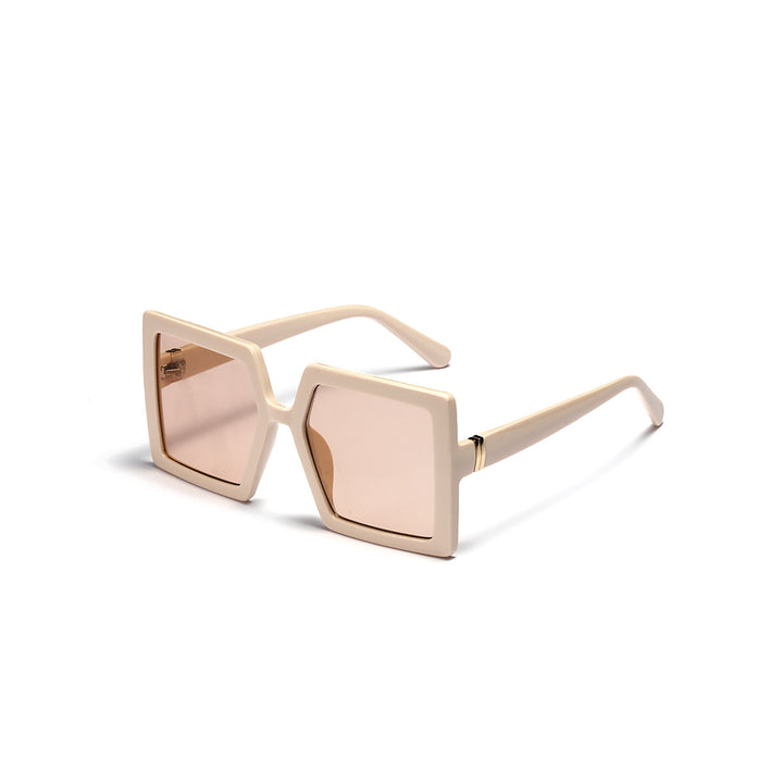 Ladies geometric sunglasses with modern, wide frame Bowlift