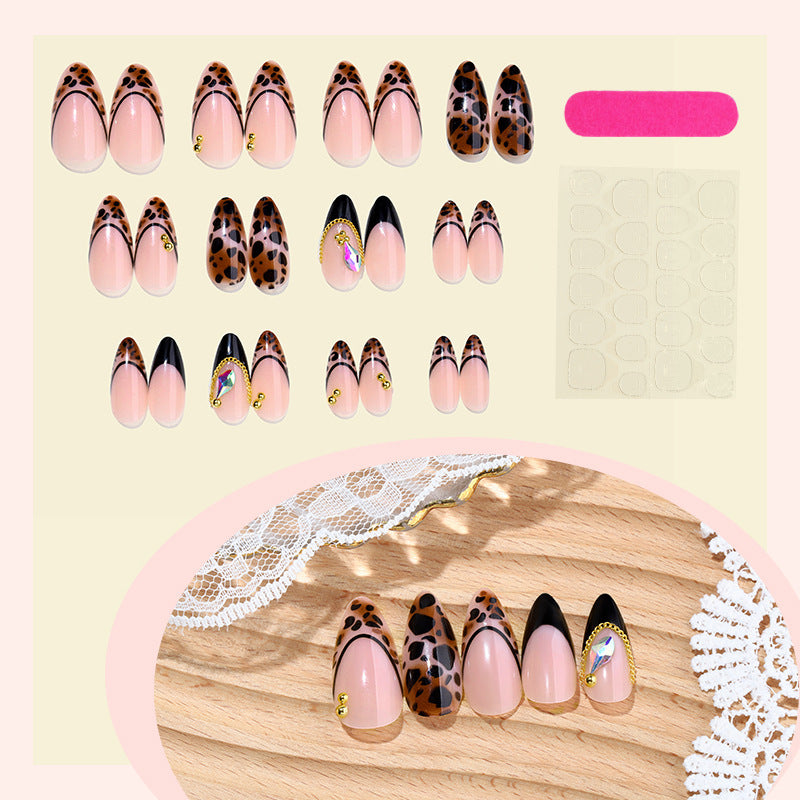 Acrylic Nail Set with Elegant Leopard Design Bowlift