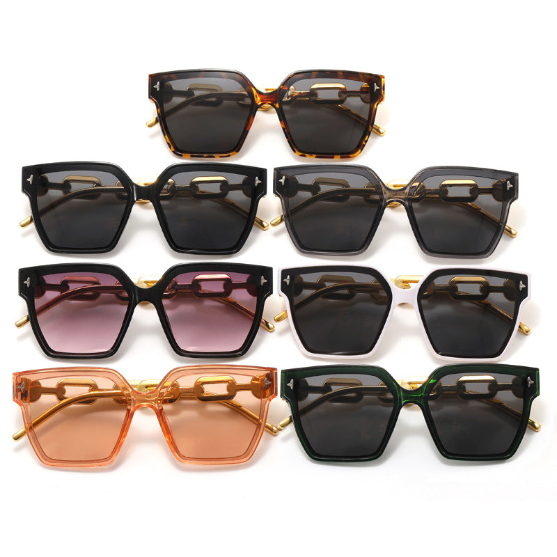 Ladies fashionable oversized sunglasses with combined frame Bowlift