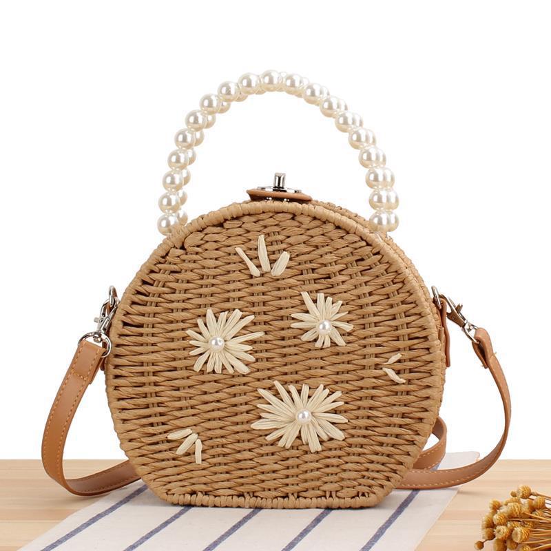 Round base bag with pearl decoration Bowlift