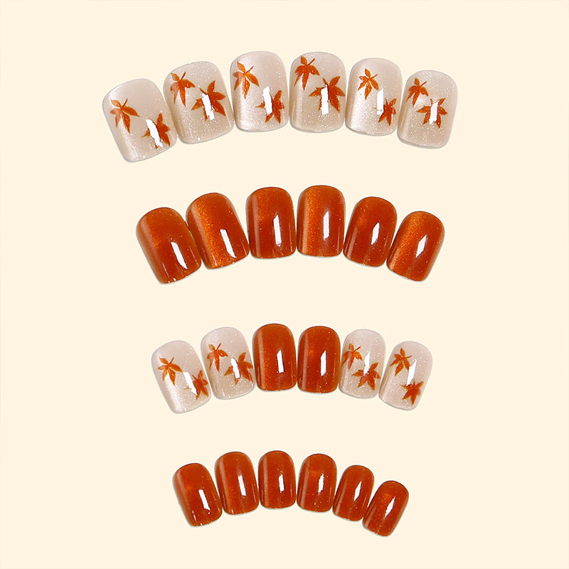 Elegant nail set with autumn leaves Bowlift