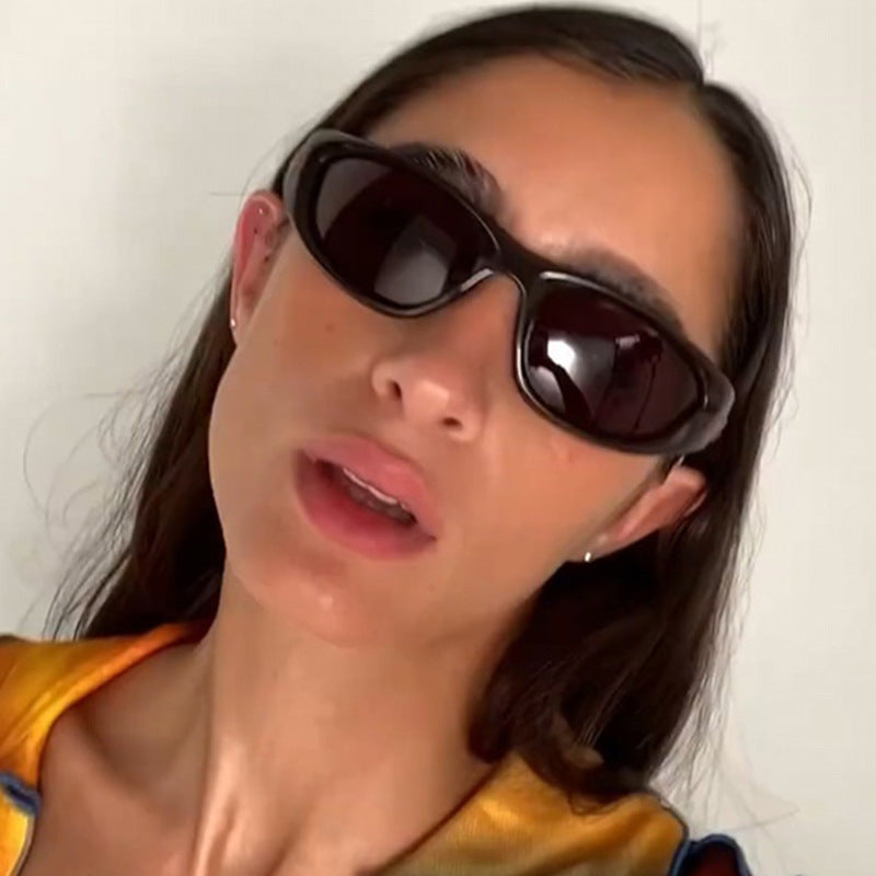 Women sporty sunglasses with ergonomic design Bowlift