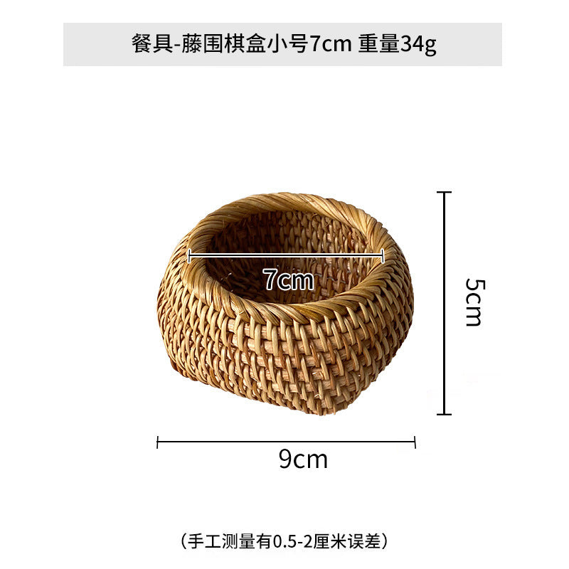 Ladies basket made of woven rattan Bowlift