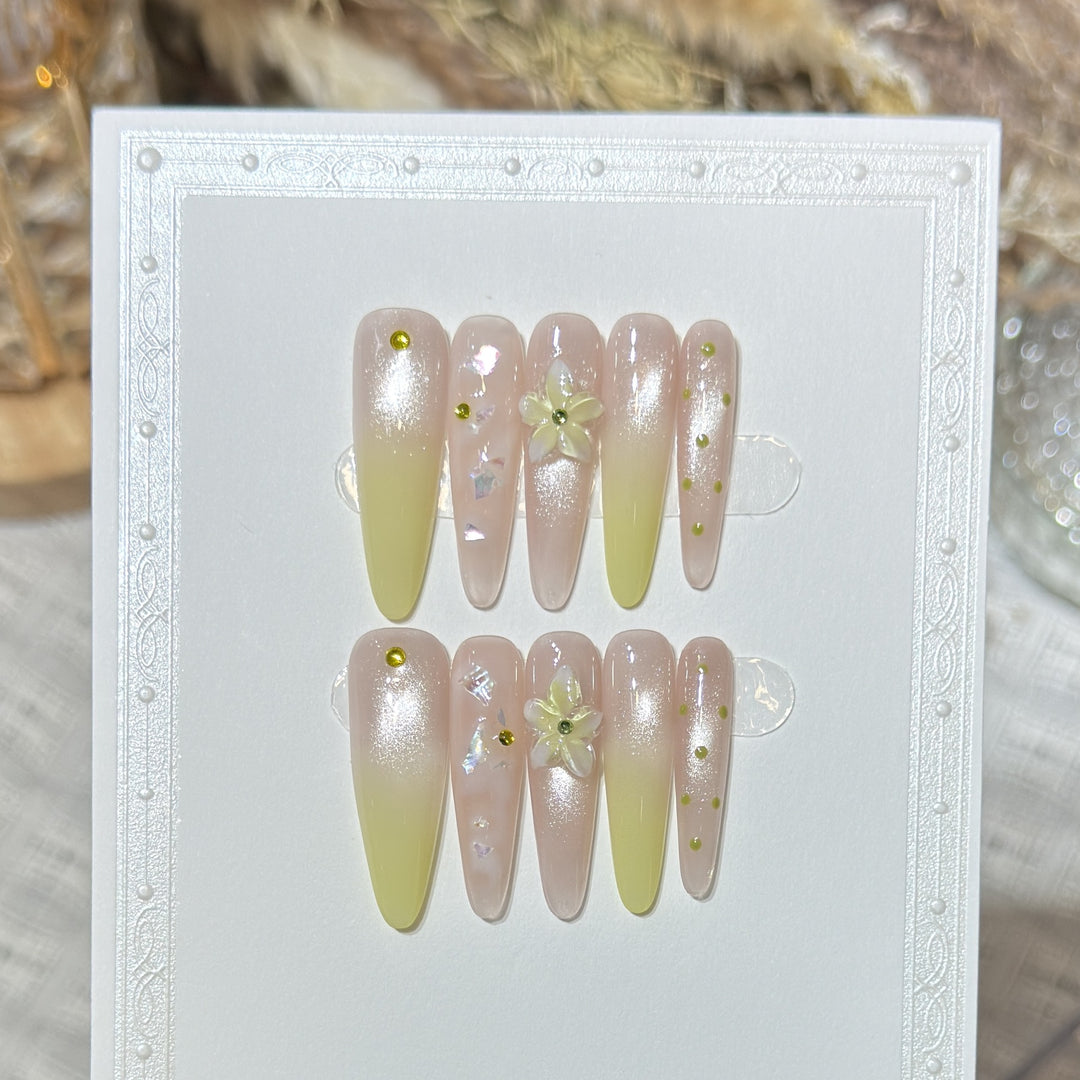 Elegant Long Stiletto Press-On Nail Art Set with Floral Accents Bowlift