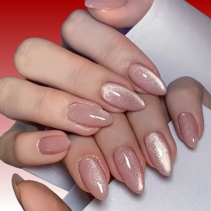 Luxurious artificial nails with glitter effect Bowlift