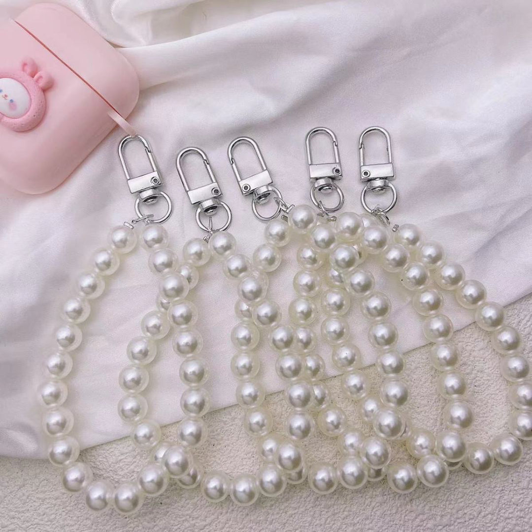 Chic Pearl Keychain Bowlift