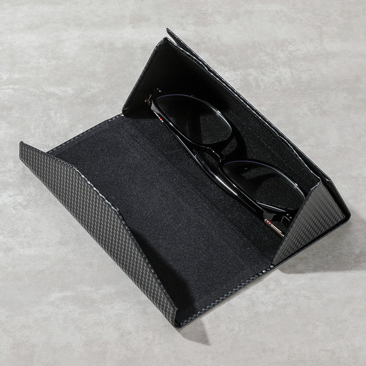 Triangular Eyewear Pouch Bowlift