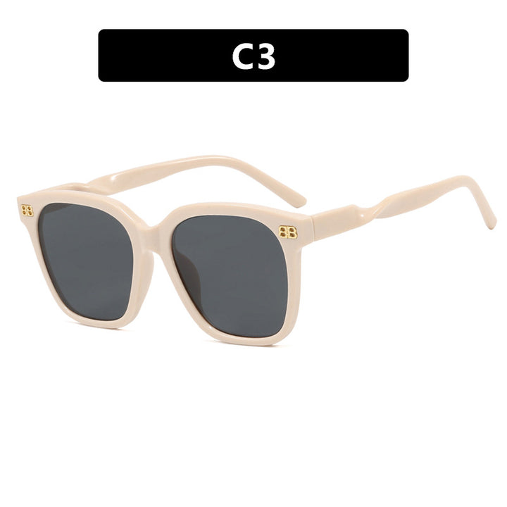 Women square sunglasses with elegant frame structure and UV protection Bowlift