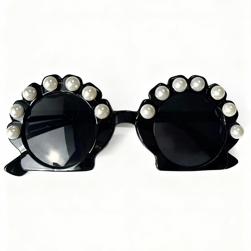 Pearl-Accented Vintage Inspired Sunglasses Bowlift