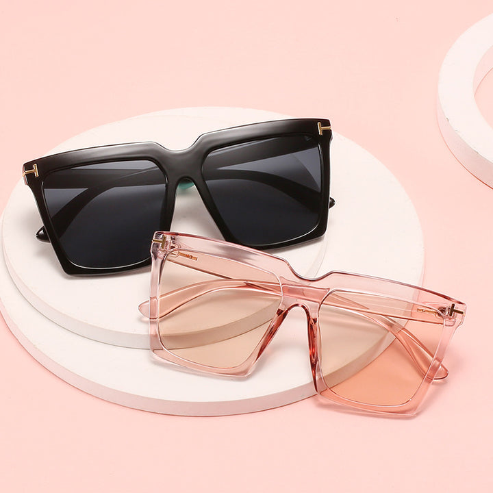 Women oversized square sunglasses with luxurious accents Bowlift