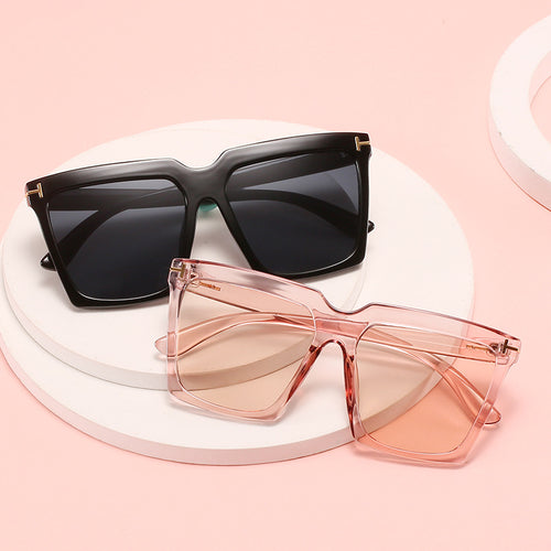 Women oversized square sunglasses with luxurious accents Bowlift