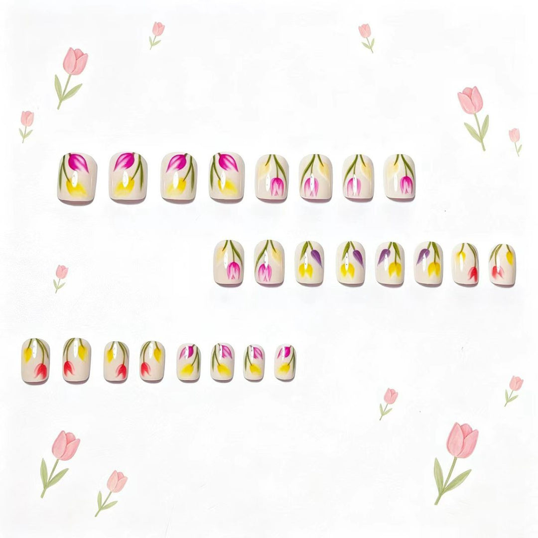 Elegant Floral Nail Art Bowlift