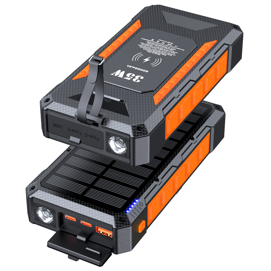 Solar Powerbank with Fast Charging Function and Integrated Flashlight Bowlift