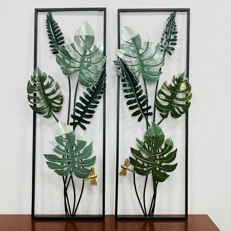 Decorative Metal Wall Art with Tropical Leaf Design Bowlift