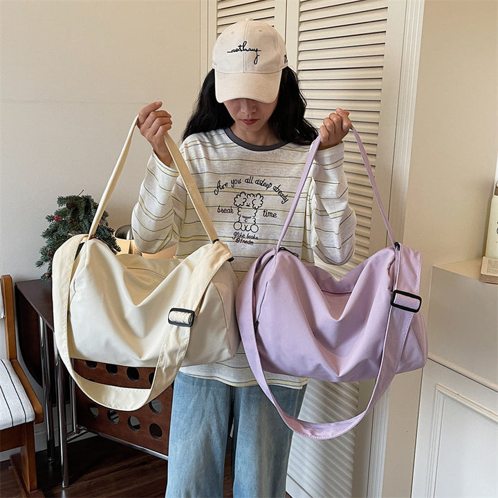 Sporty travel bag with versatile compartments Bowlift