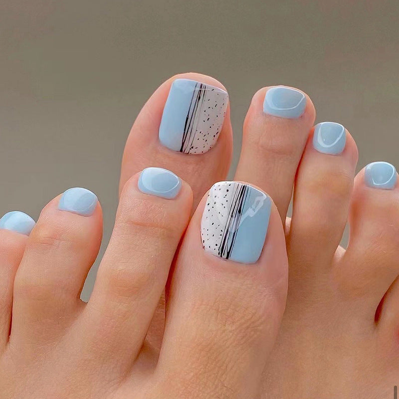 Artful nail art with modern graphics Bowlift