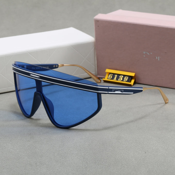 Ladies Cat-Eye Sunglasses with Modern Design Bowlift