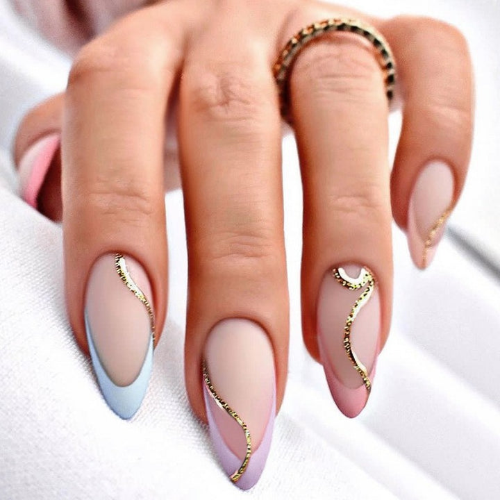 Creative nail art set with leopard pattern and glitter accents Bowlift
