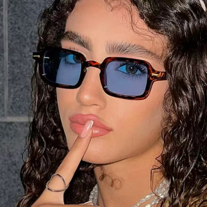 Vintage Inspired Square Frame Sunglasses Bowlift