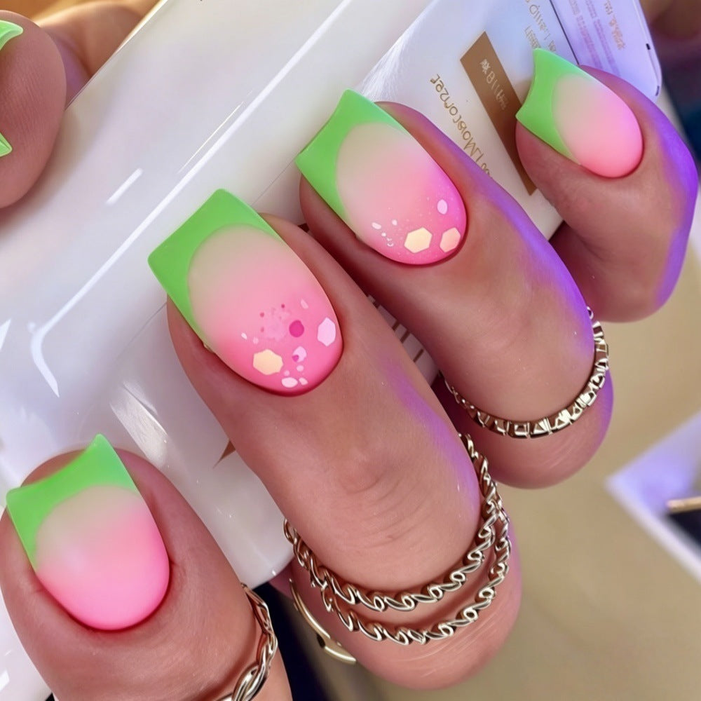 Creative gradient color nails Bowlift