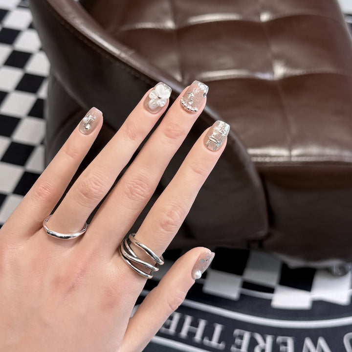Decorative Acrylic Press-On Nail Art Set Bowlift