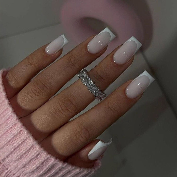 Elegant Artificial Nail Decoration Bowlift