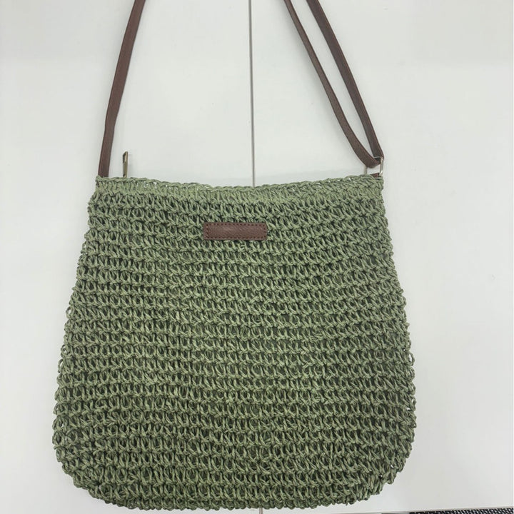 Handcrafted Embracing Shoulder Bag Bowlift