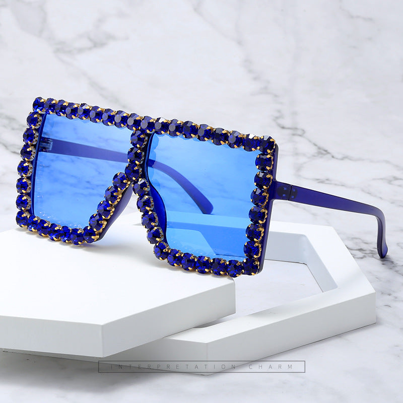 Women's striking square sunglasses with sparkling appliques Bowlift