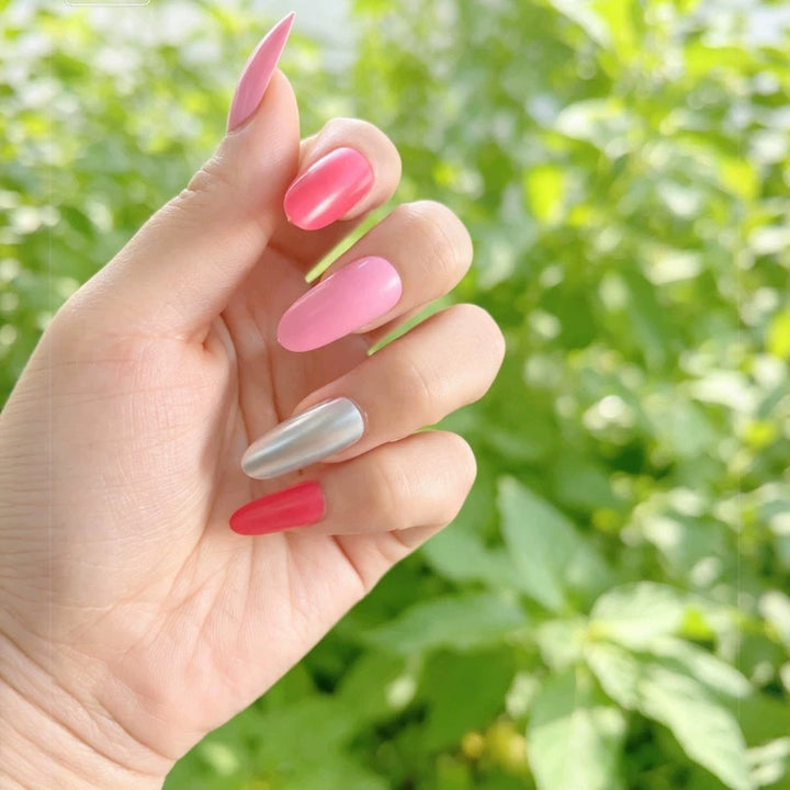 Artistic Almond-Shaped Press-On Nails Set with Metallic Accents Bowlift