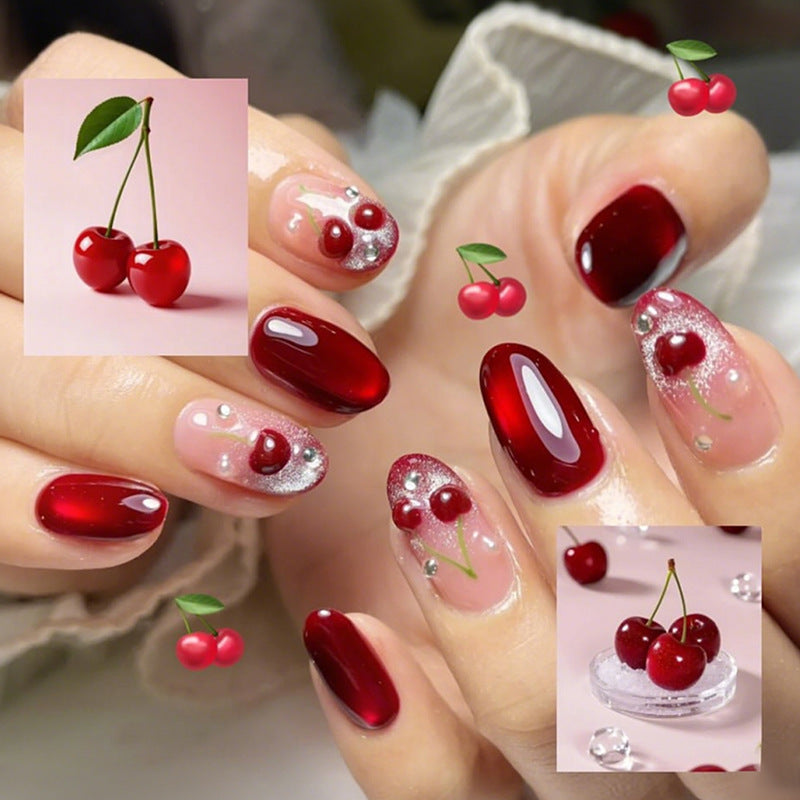 Artificial nail set with glamorous accents and creative heart motifs Bowlift