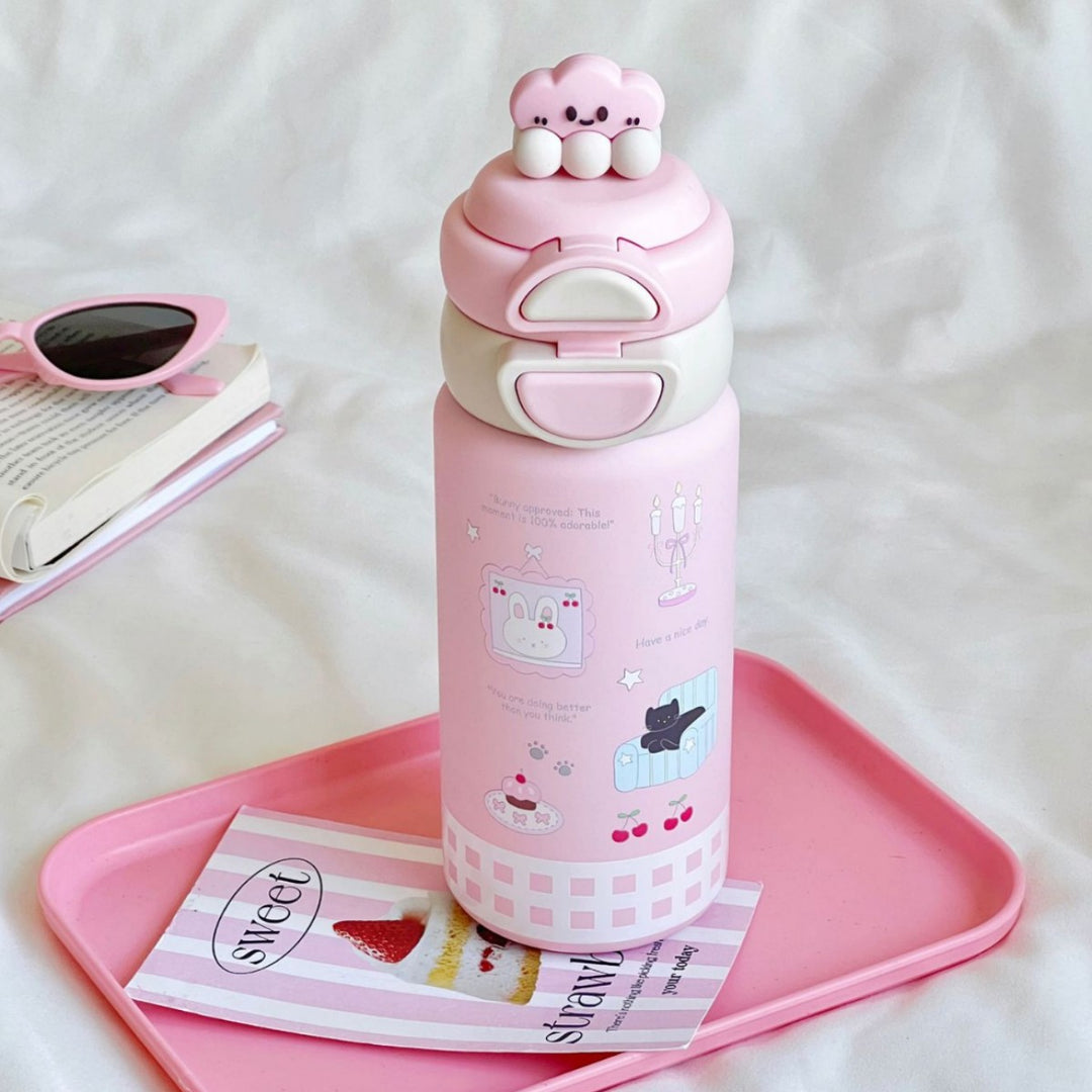 Women's water bottle with innovative lid Bowlift