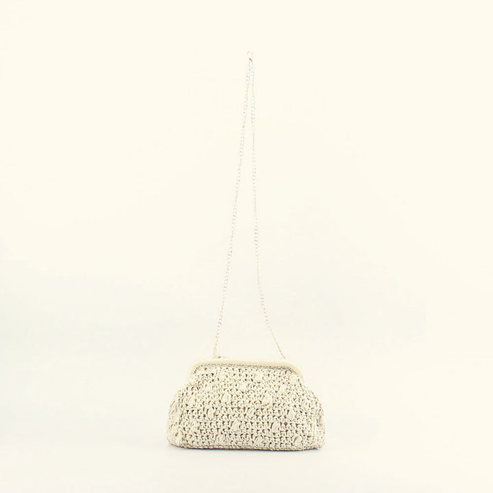 Elegant crochet handbag with fine chain strap Bowlift