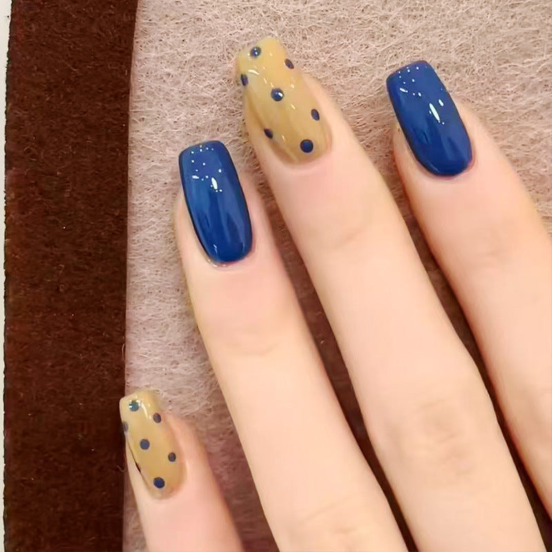 Whimsical Bear-Themed Press-On Nail Art Kit Bowlift