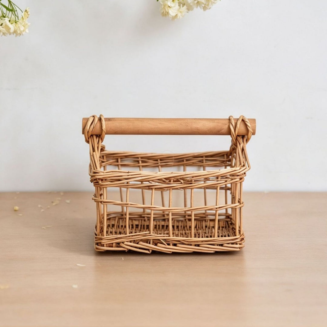 Handcrafted storage basket with wooden handle Bowlift