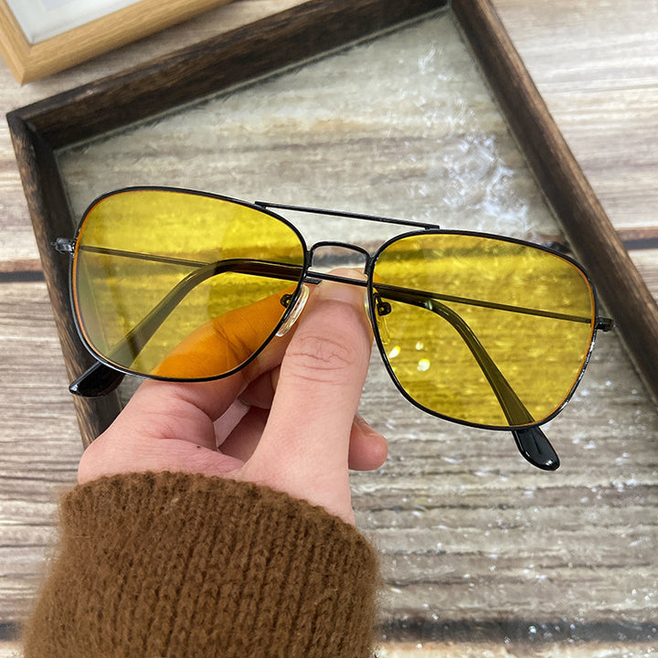 Fashionable metal sunglasses Bowlift