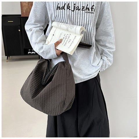 Casual Hobo Style Bag Bowlift