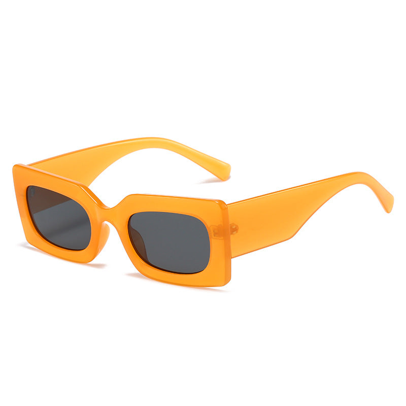 Ladies fashionable sunglasses in angular design Bowlift