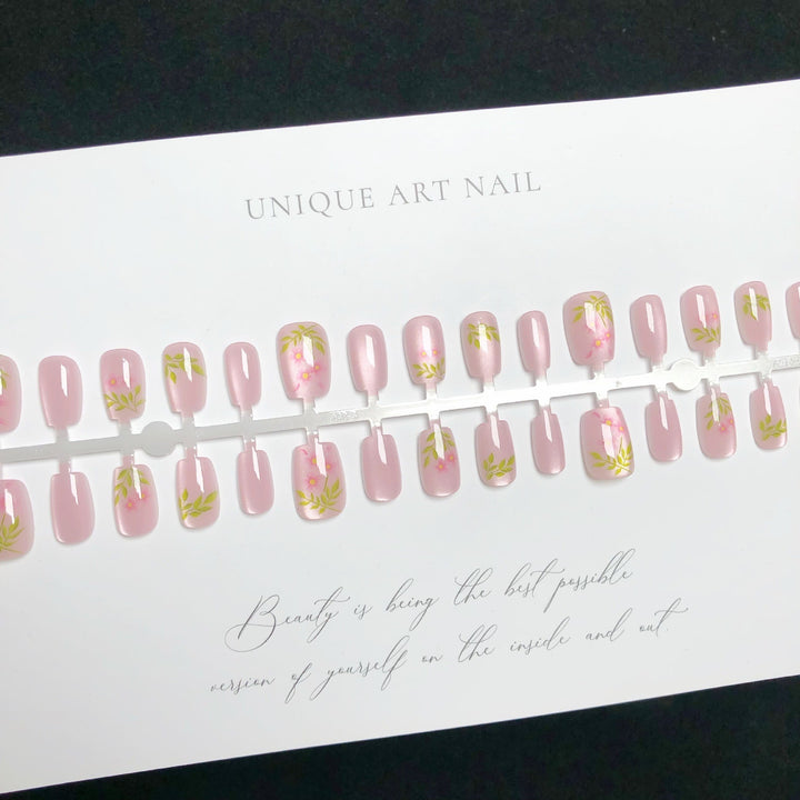 Artistic Press-On Nail Set with Floral Design Bowlift