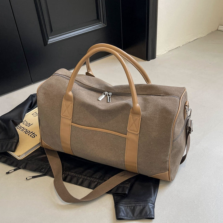 Robust and Stylish Travel Bag Bowlift