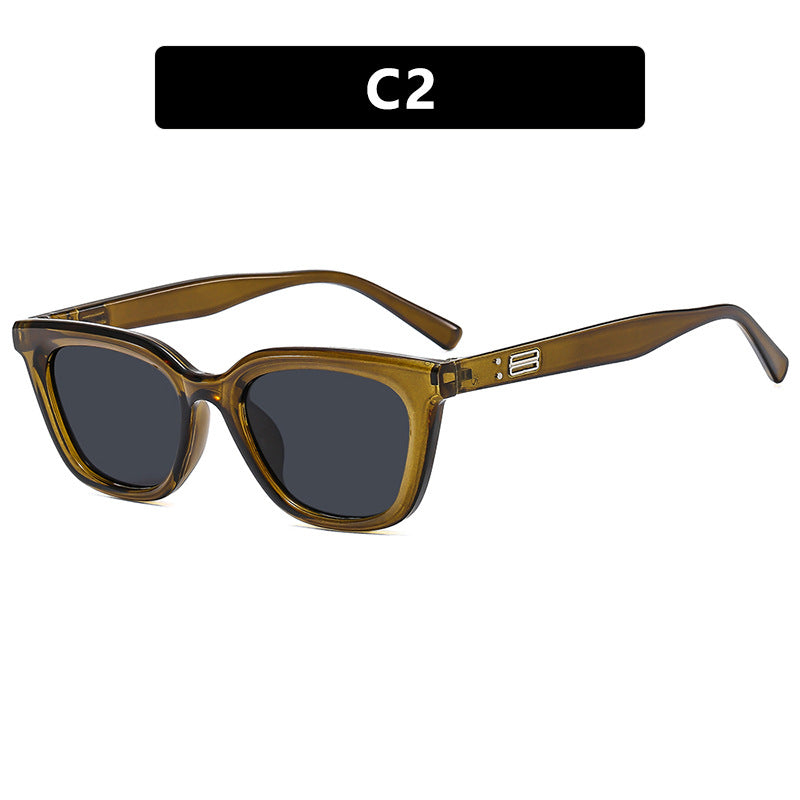 Ladies stylish sunglasses in modern design with wide frame Bowlift