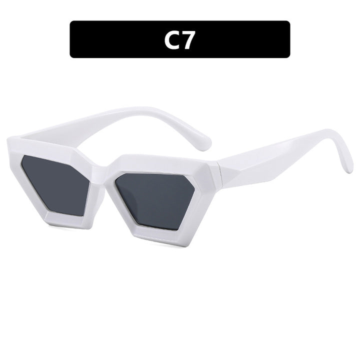 Ladies eye-catching sunglasses in unique hexagon design Bowlift