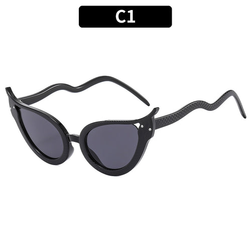 Artistic Cat-Eye Sunglasses with Unique Snake Temples