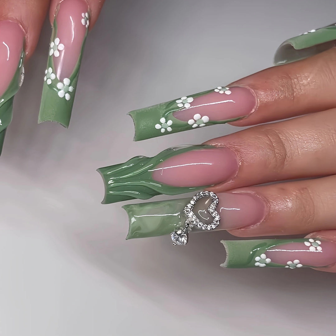 Floral 3D Decorative Nail Art Bowlift