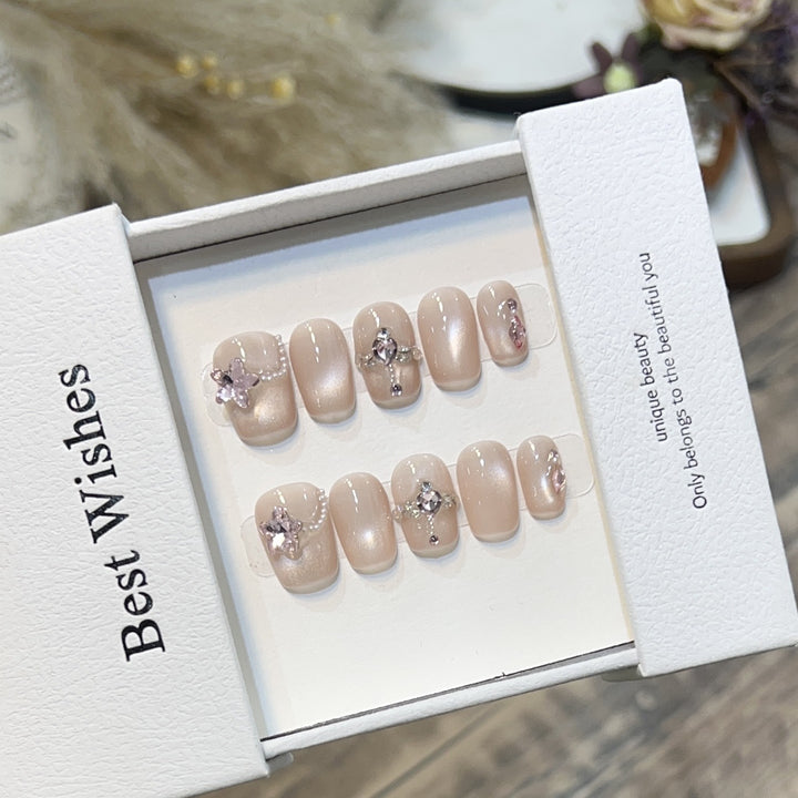 Themed Press-On Nail Art Set with Hello Kitty Designs Bowlift